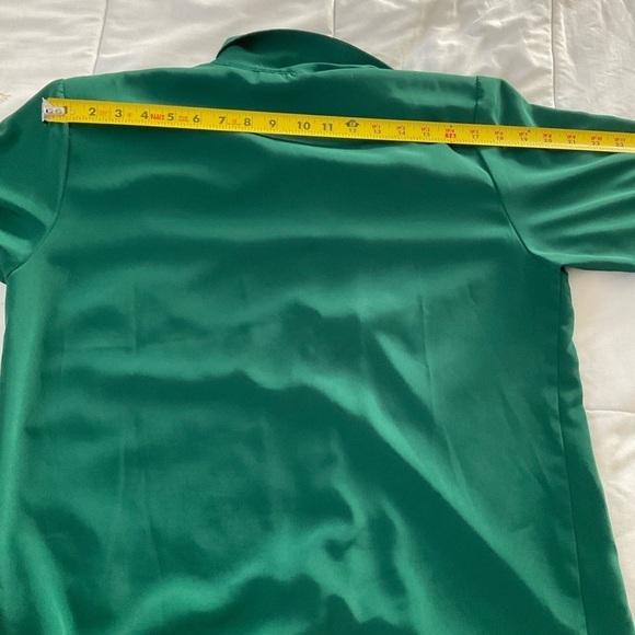 Woman's Collared Button Down Emerald Green Blouse - Picture 6 of 8